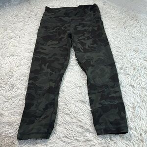 Lululemon Align Crop *21" Incognito Camo Multi Gator Green